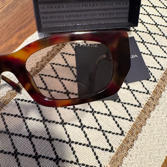 Brand New Authentic Prada Sunglasses - Picture 6 of 12